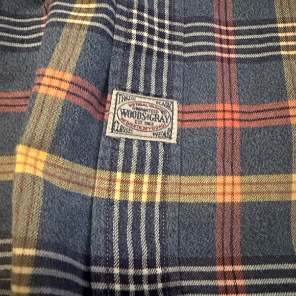 Vintage Woods and Gray Button-Up Size Large - Picture 4 of 4
